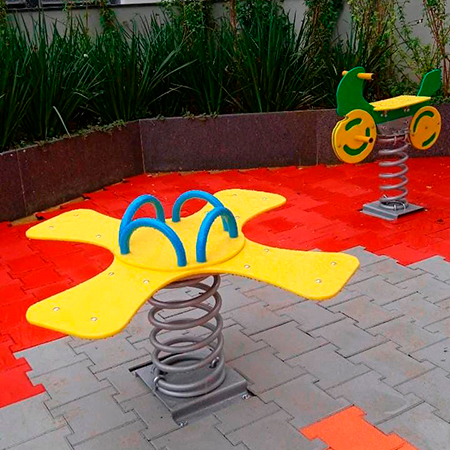 Linha Bichos de Mola